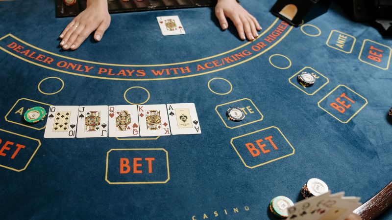 Chiến thuật chơi game bài baccarat là cái gì?